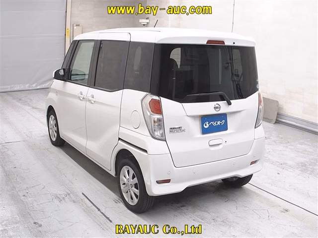 NISSAN DAYZ ROOX