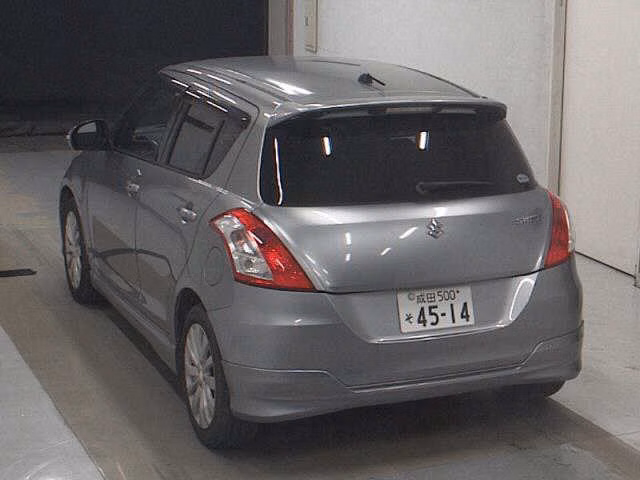 SUZUKI SWIFT