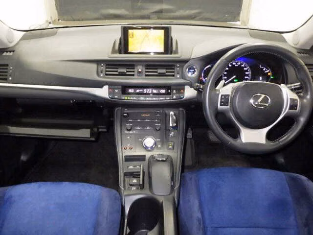 LEXUS CT200H