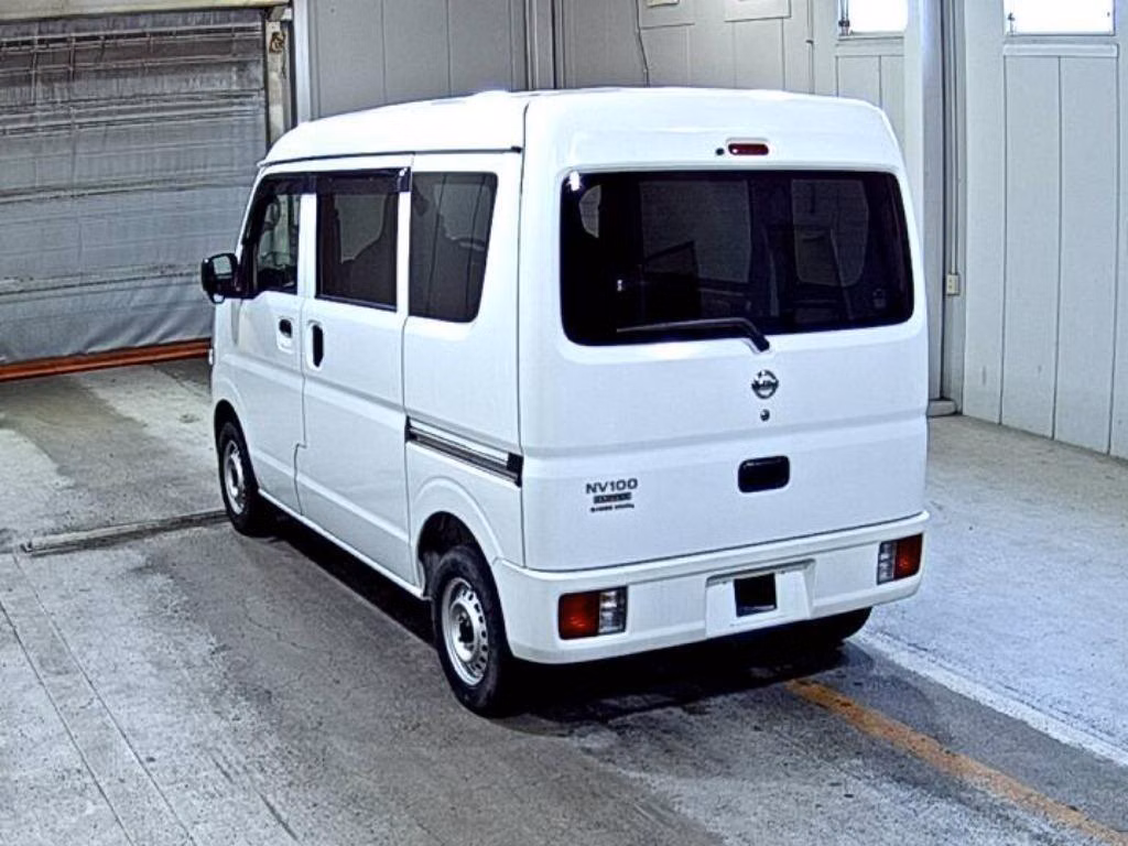 NISSAN NV100 CLIPPER
