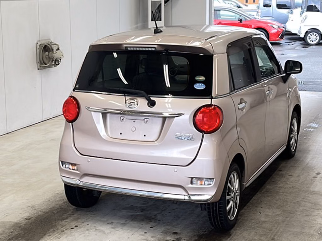 DAIHATSU CAST