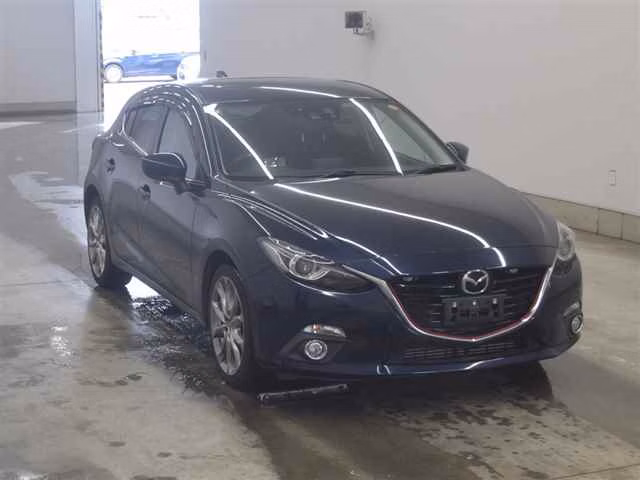 MAZDA AXELA