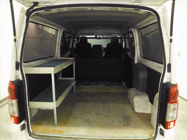 NISSAN NV350 CARAVAN