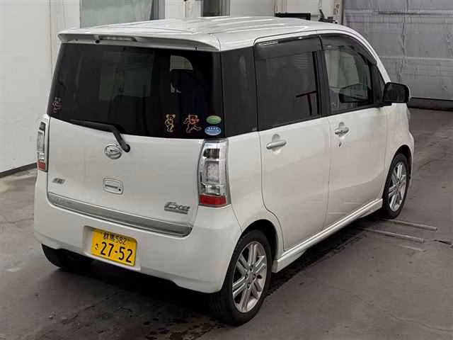 DAIHATSU TANTO EXE