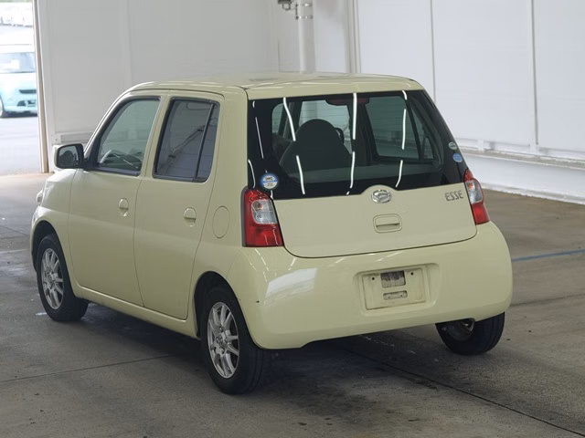 DAIHATSU ESSE