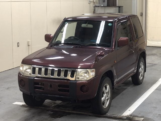MITSUBISHI PAJERO MINI