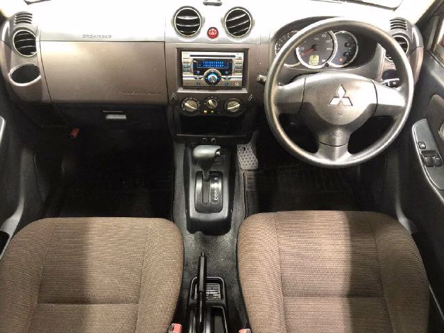 MITSUBISHI PAJERO MINI