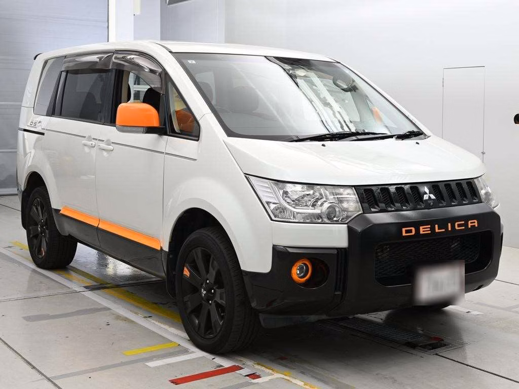MITSUBISHI DELICA D:5