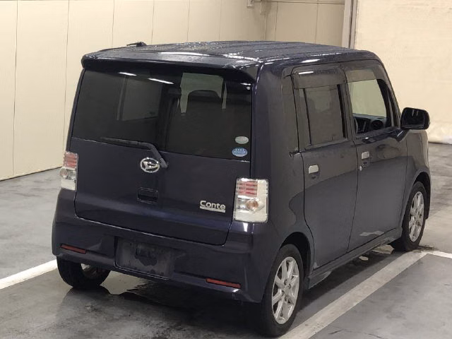 DAIHATSU MOVE CONTE