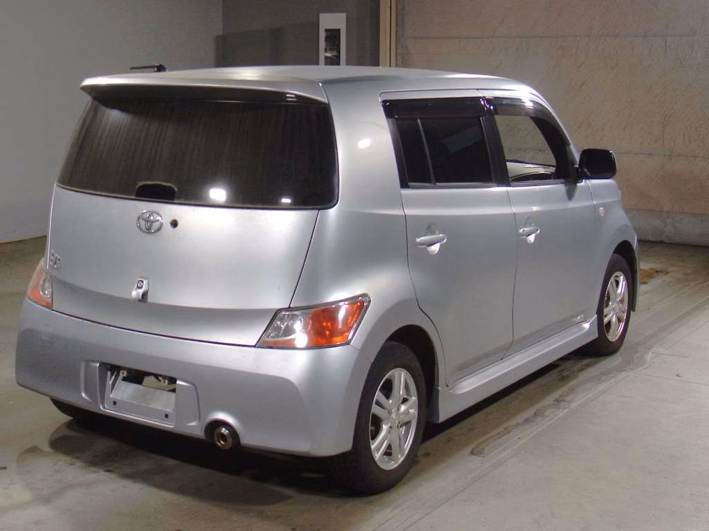 TOYOTA BB