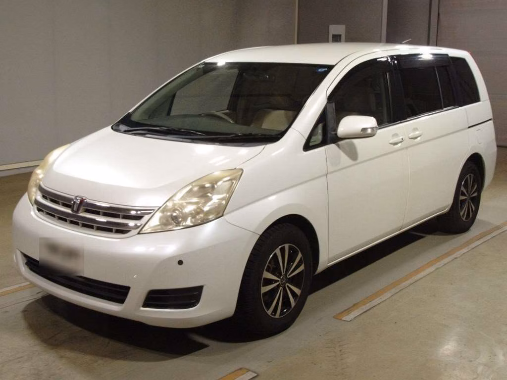 TOYOTA ISIS
