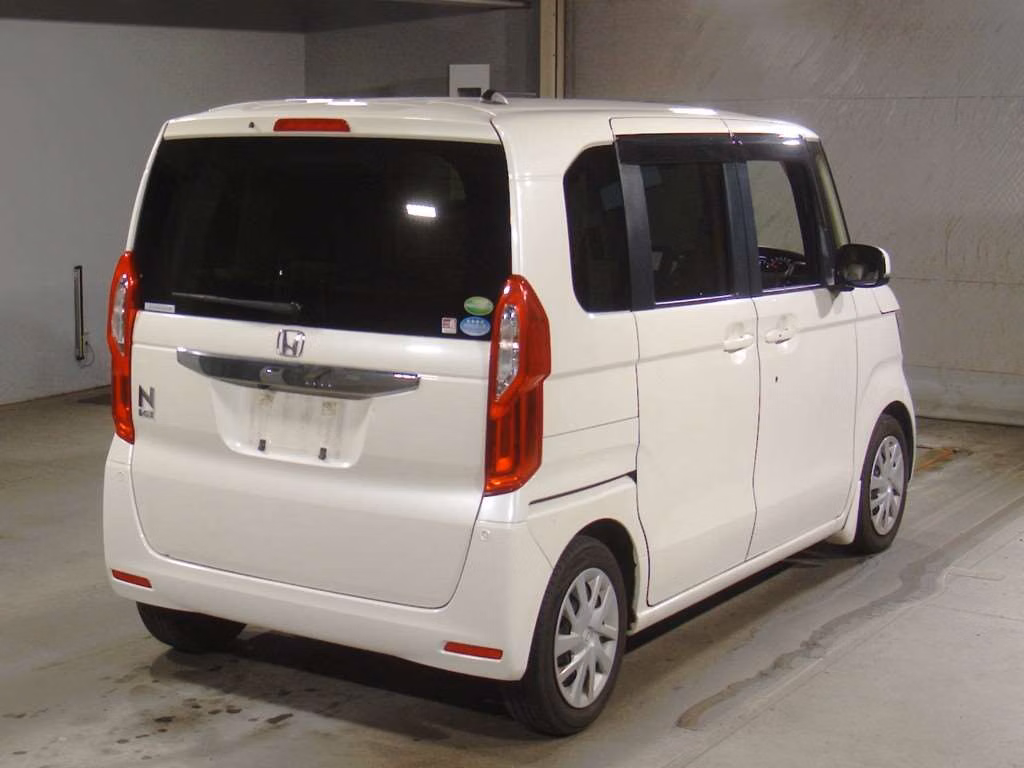 HONDA N-BOX