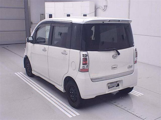 DAIHATSU TANTO EXE