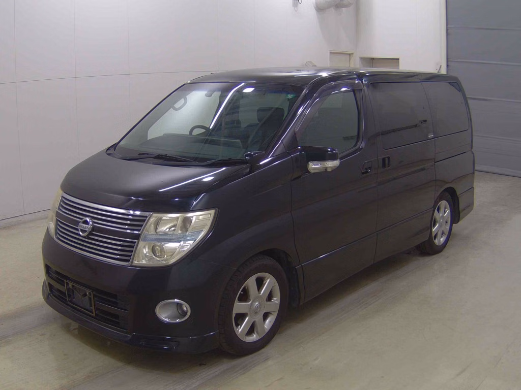 NISSAN ELGRAND