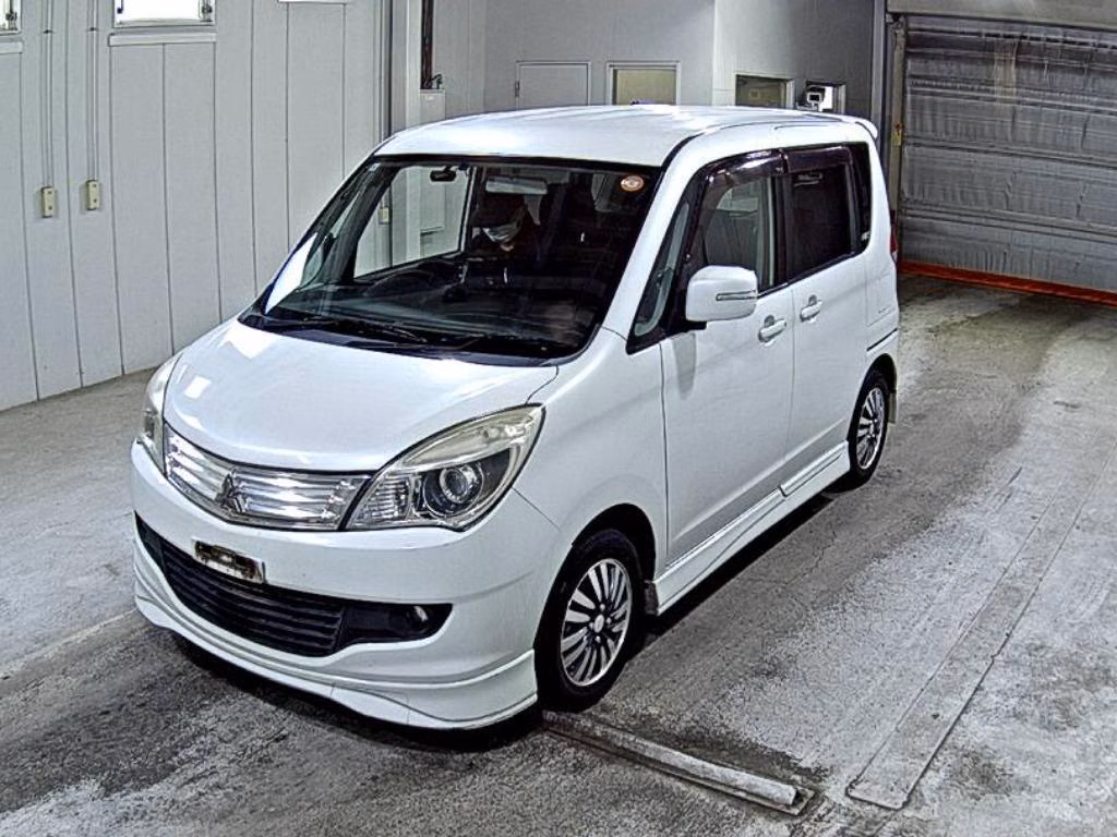 MITSUBISHI DELICA D:2