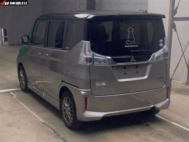 MITSUBISHI DELICA D:2