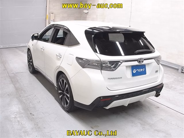 TOYOTA HARRIER