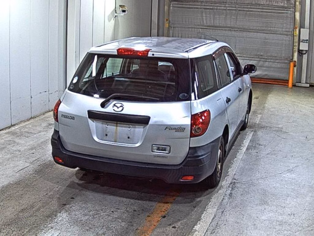 MAZDA FAMILIA