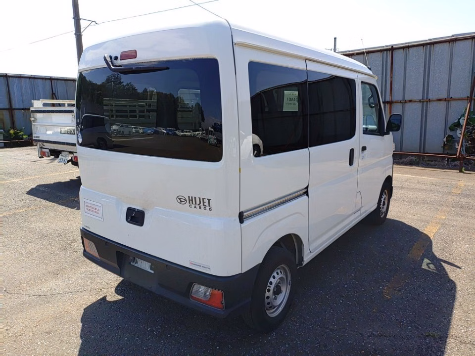 DAIHATSU ATRAI