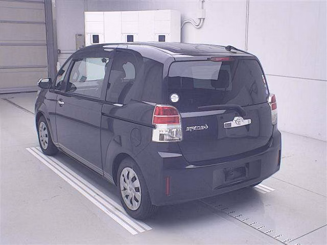 TOYOTA SPADE