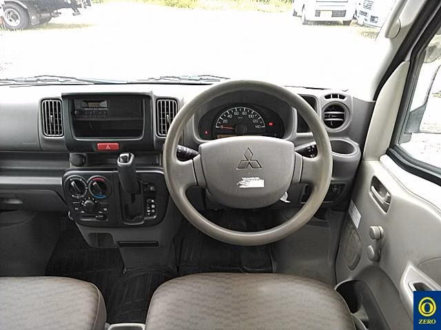 MITSUBISHI MINICAB