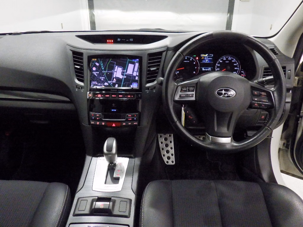 SUBARU LEGACY