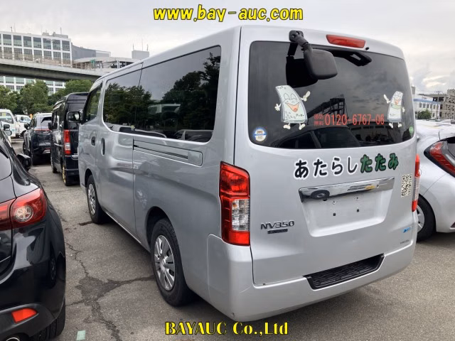 NISSAN NV350 CARAVAN