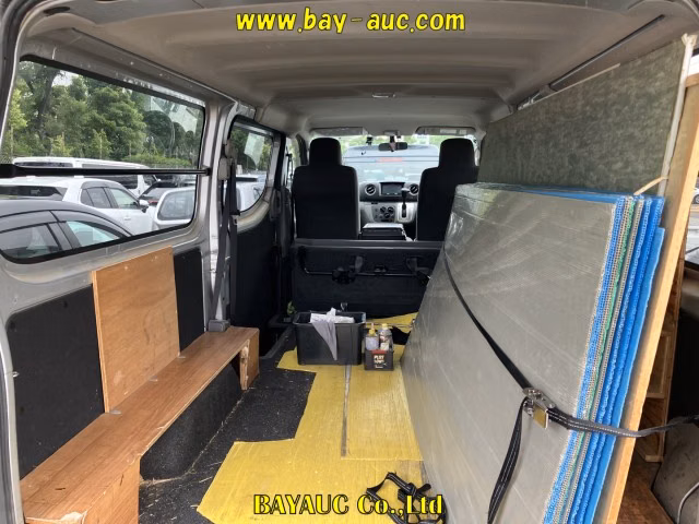 NISSAN NV350 CARAVAN