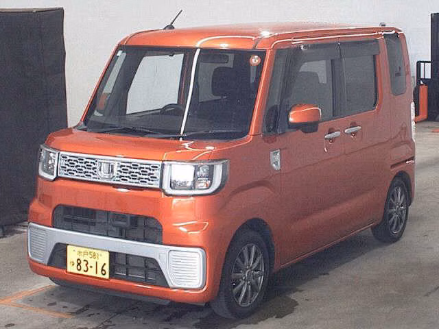 DAIHATSU WAKE