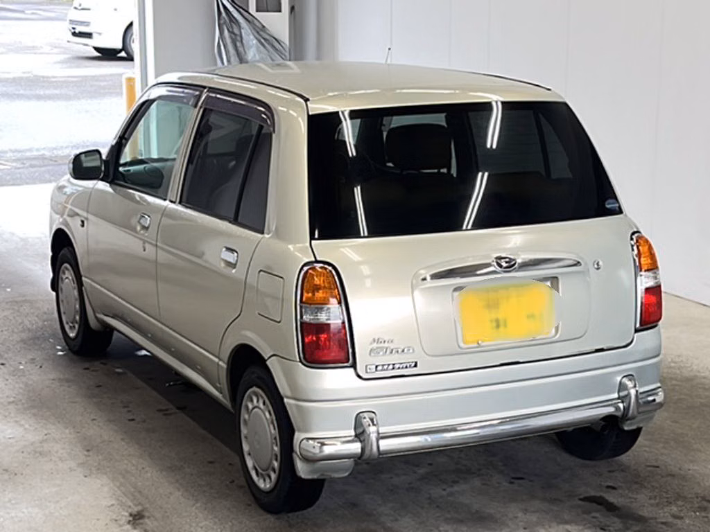 DAIHATSU MIRA GINO