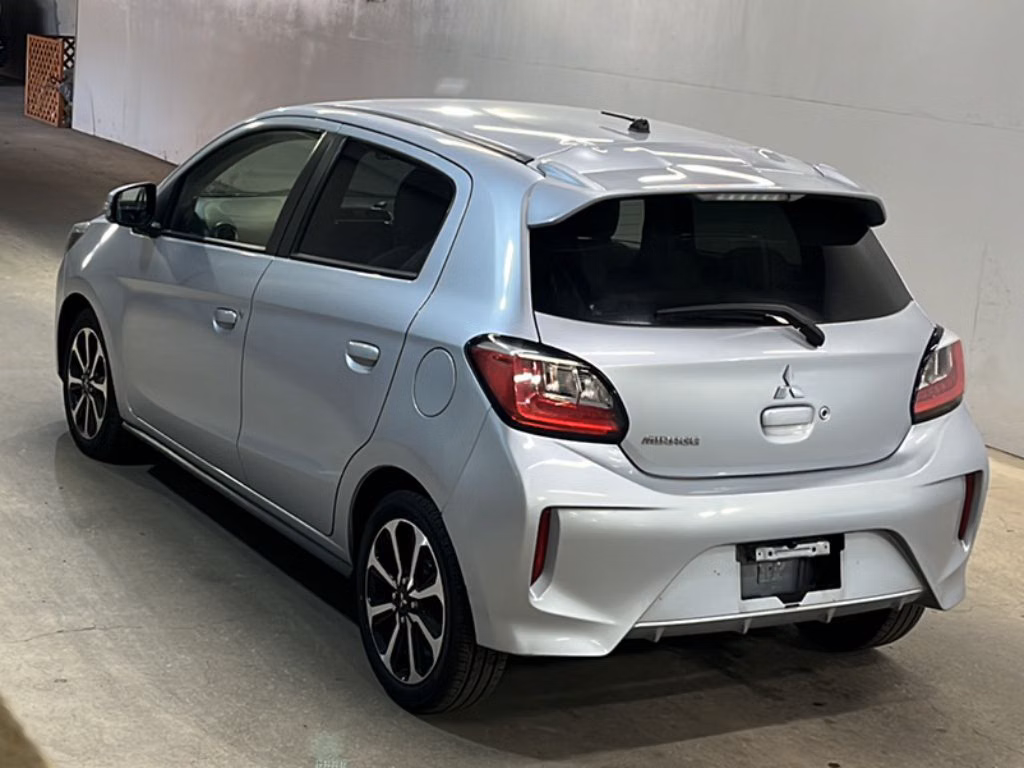 MITSUBISHI MIRAGE