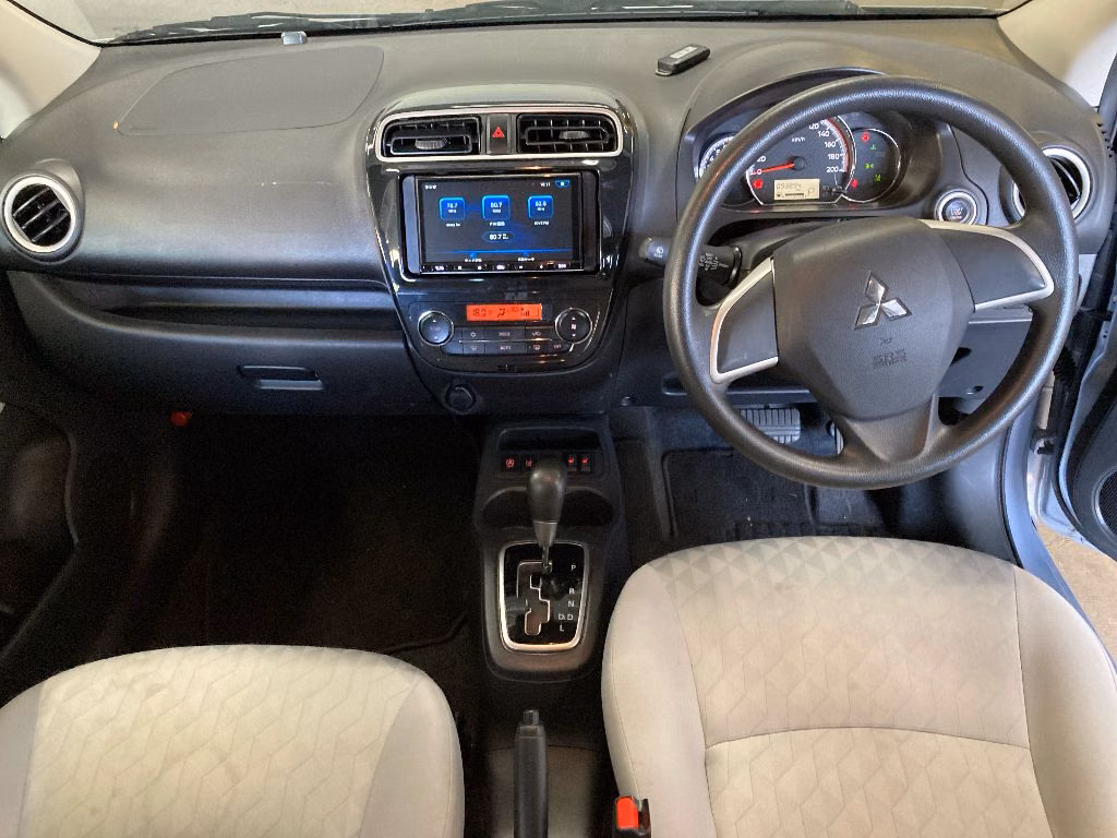 MITSUBISHI MIRAGE