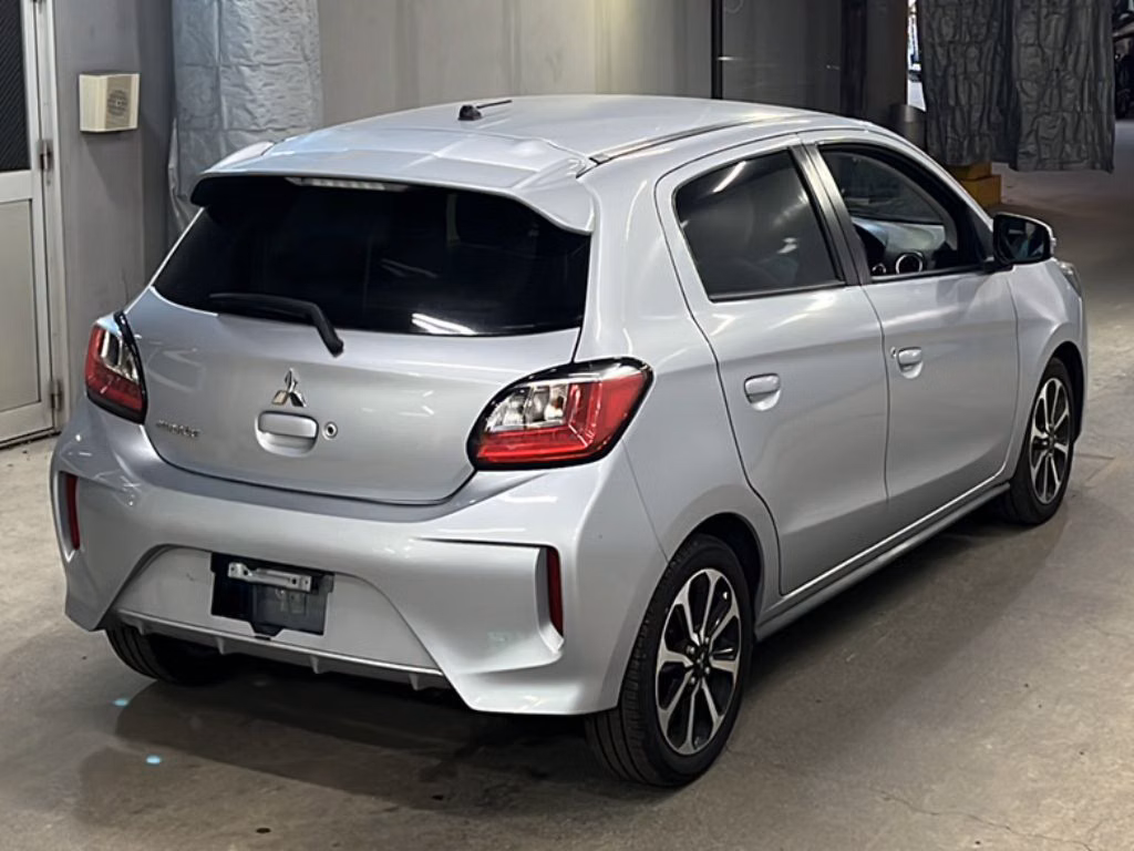 MITSUBISHI MIRAGE