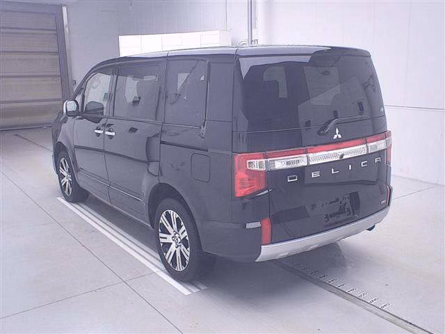 MITSUBISHI DELICA D:5