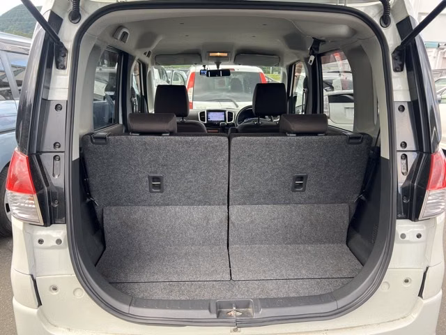 MITSUBISHI DELICA D:2