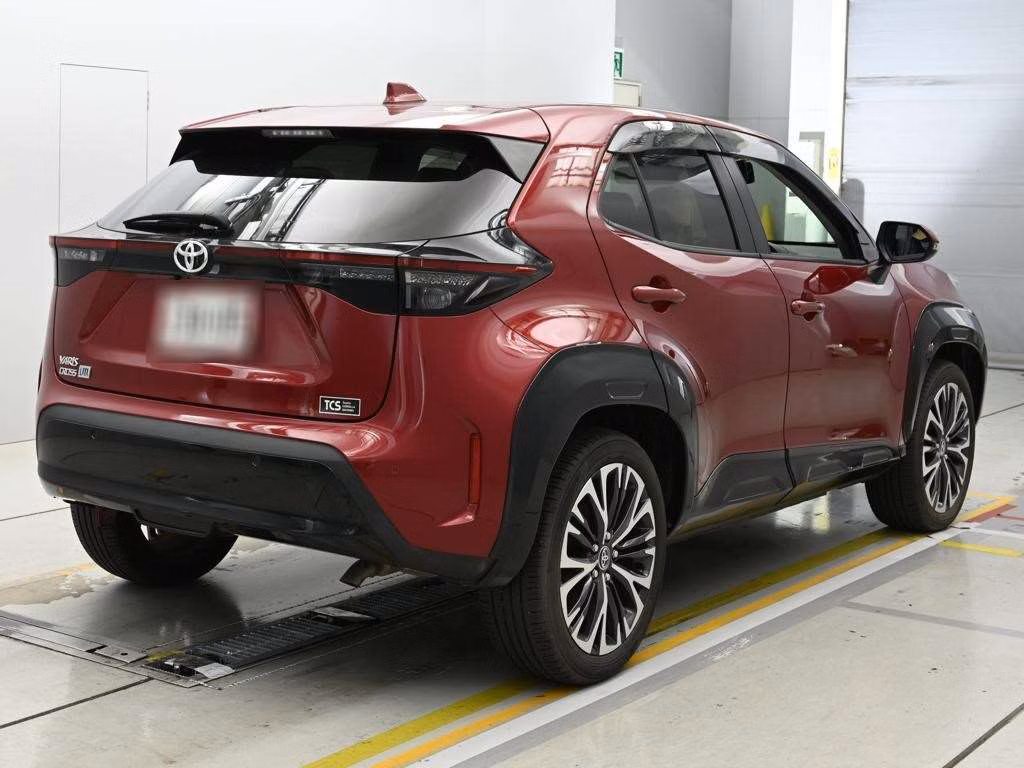 TOYOTA YARIS CROSS