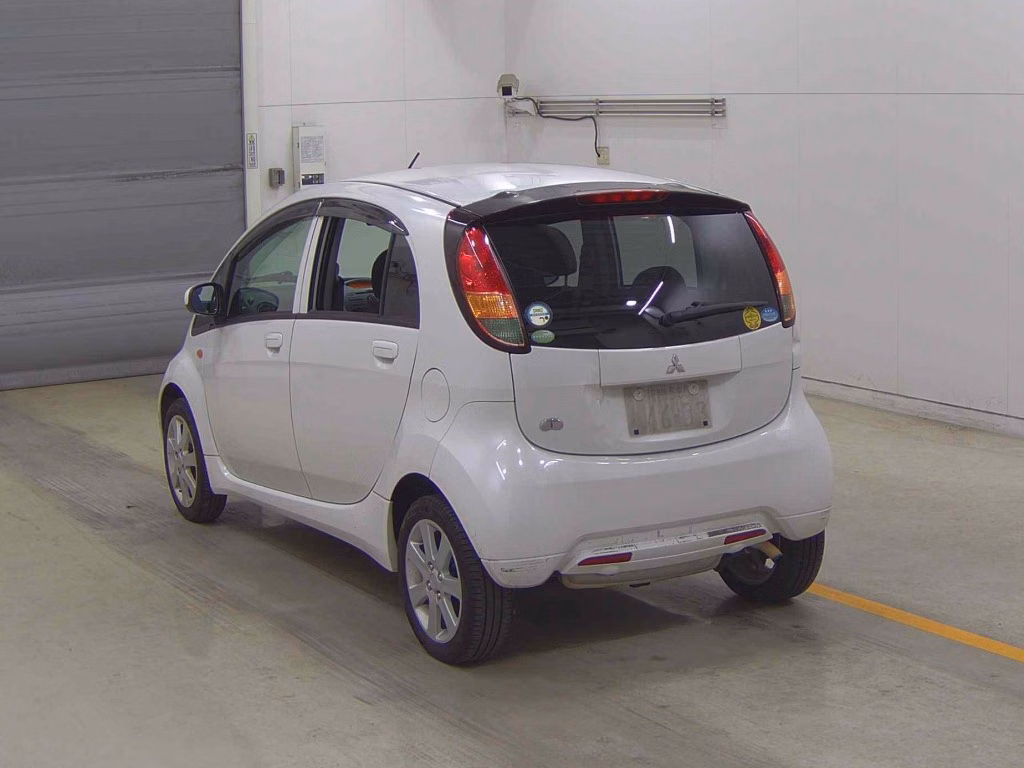MITSUBISHI I