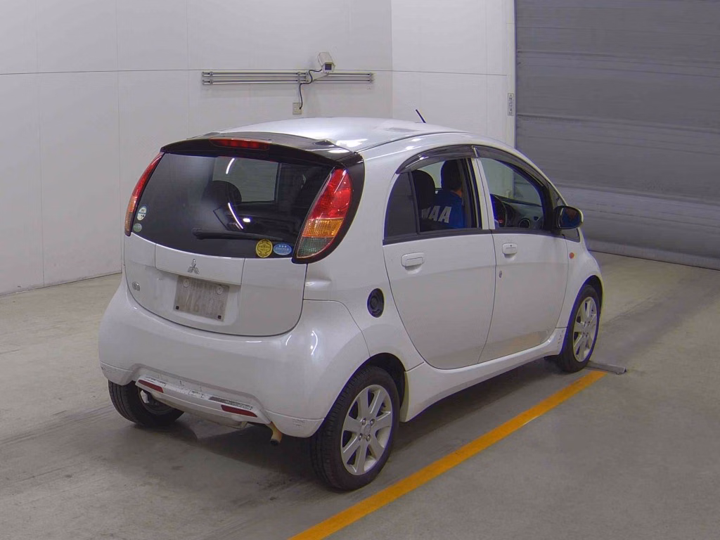 MITSUBISHI I