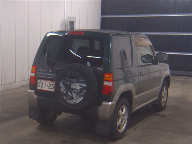 MITSUBISHI PAJERO MINI