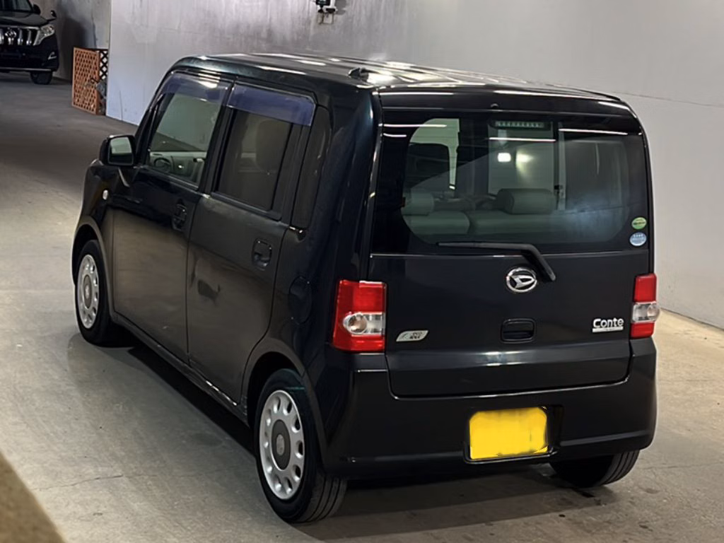 DAIHATSU MOVE CONTE