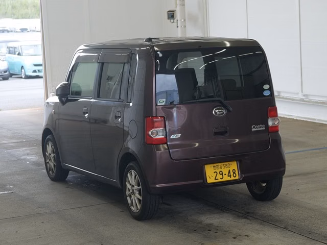 DAIHATSU MOVE CONTE
