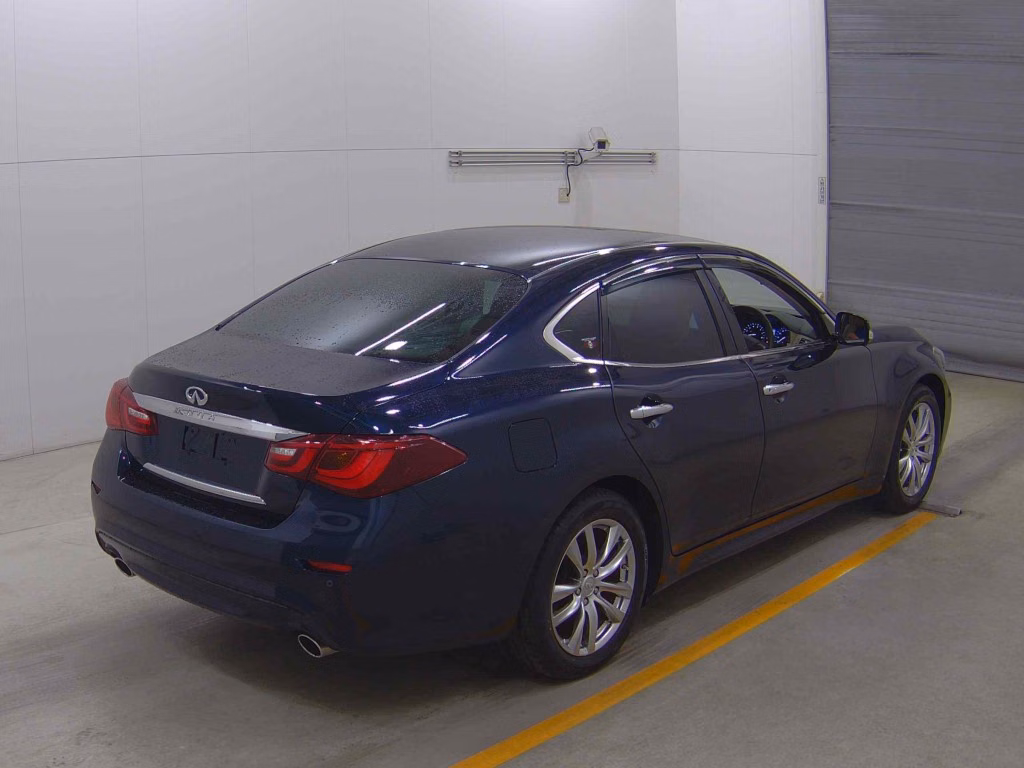 NISSAN FUGA