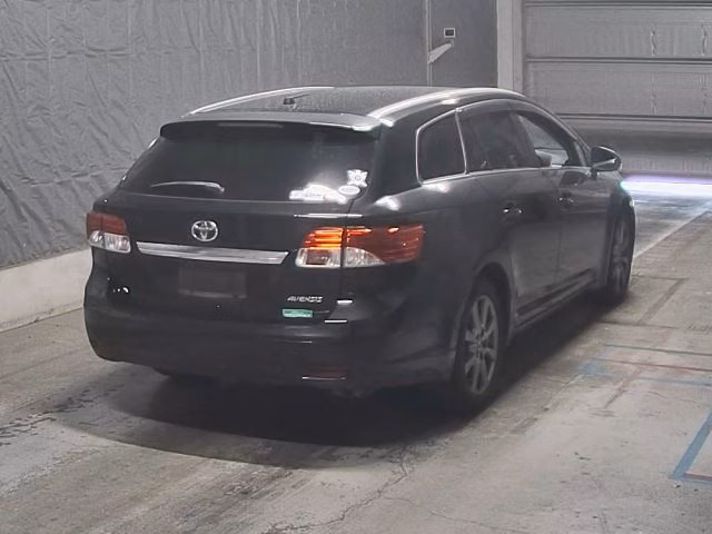 TOYOTA AVENSIS
