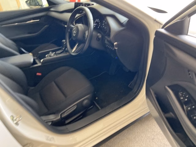 MAZDA MAZDA3