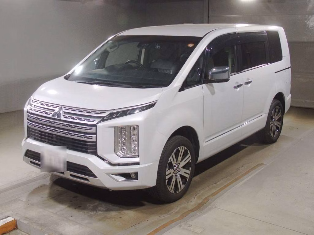 MITSUBISHI DELICA D:5