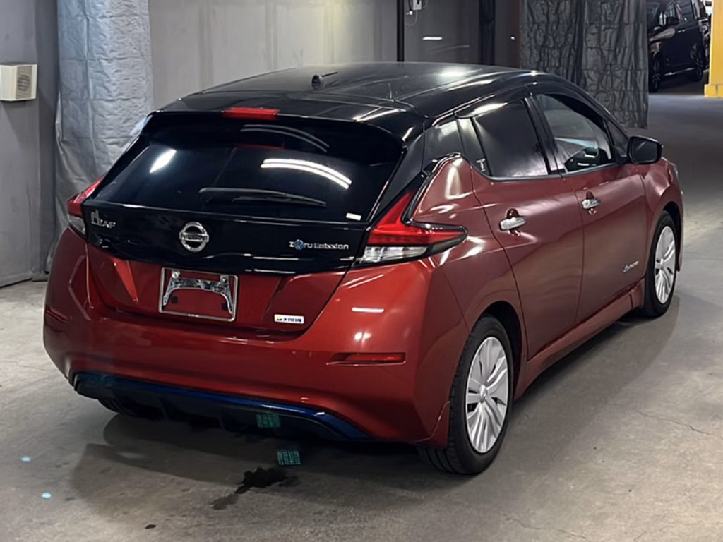 NISSAN LEAF