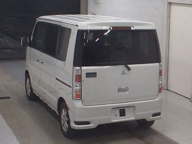 MITSUBISHI TOWN BOX