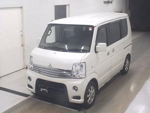 MITSUBISHI TOWN BOX