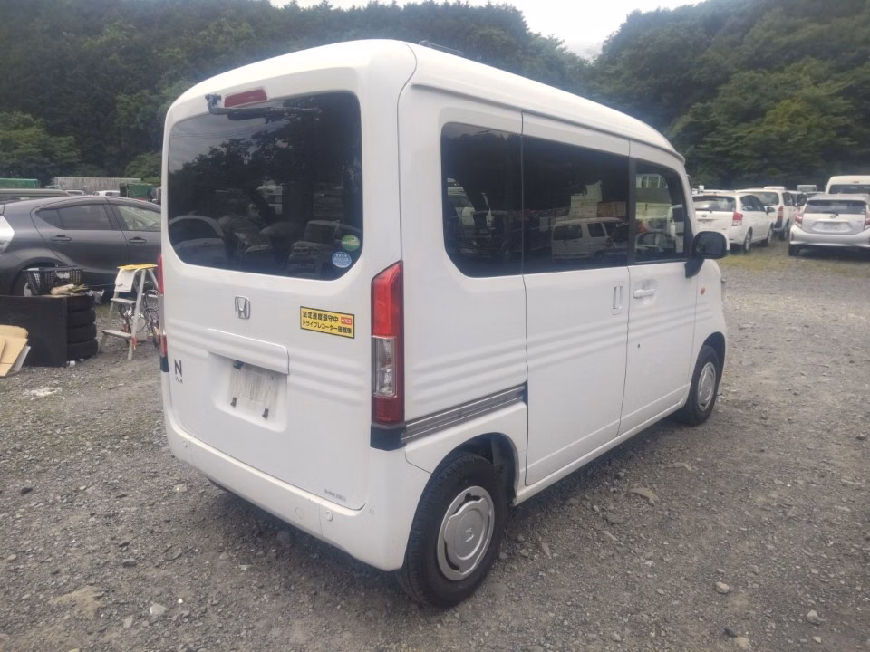 HONDA N-VAN