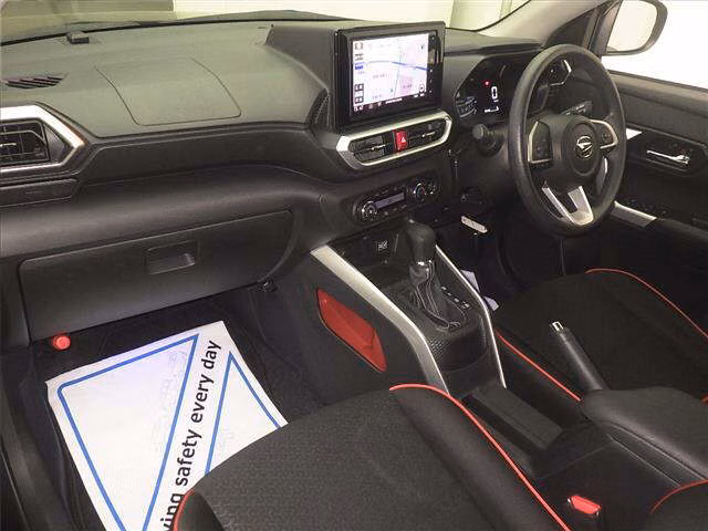 DAIHATSU ROCKY